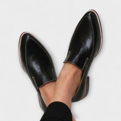 Momount Damen Slip-On-Loafer mit Spitzer Zehe – Leder Weich Flach Minimalistisch Komfort