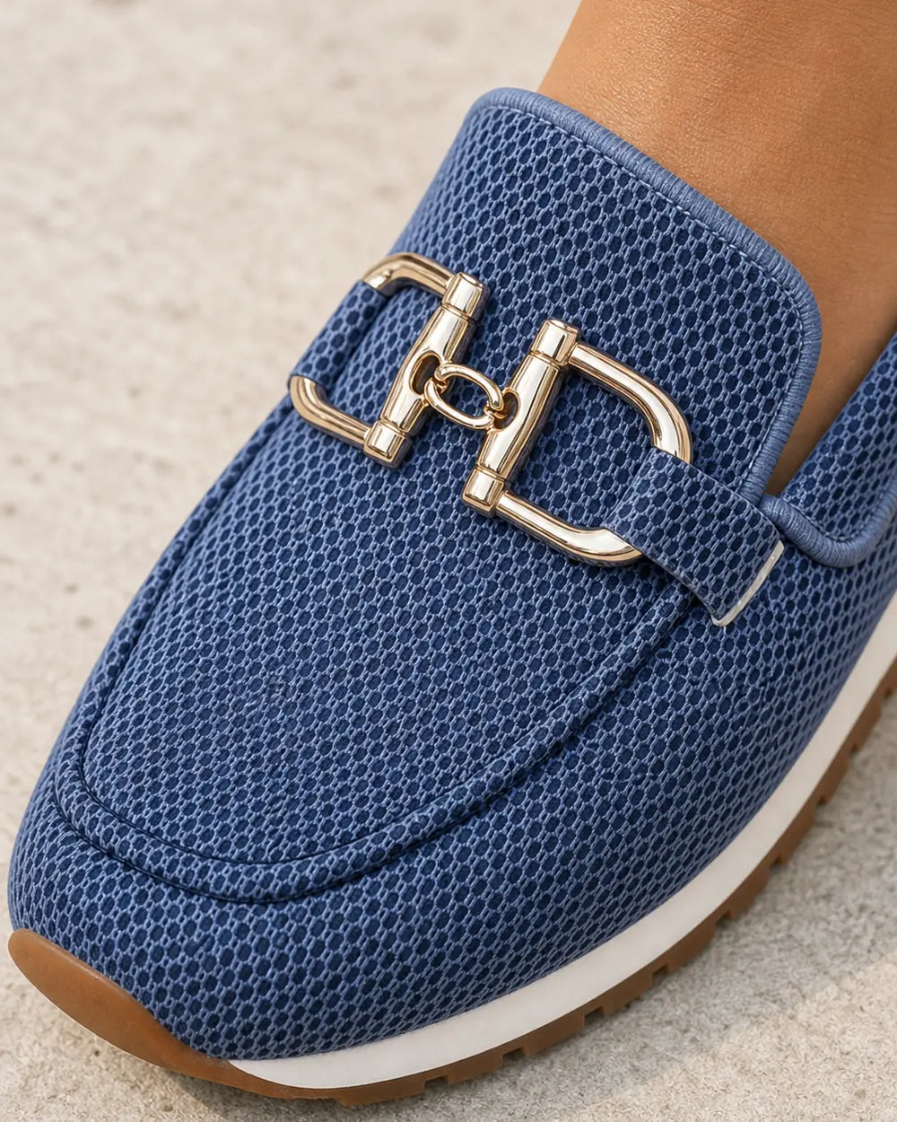 Mocassins de senhora azul-marinho com fivela dupla e sola desportiva — imagem do produto 6