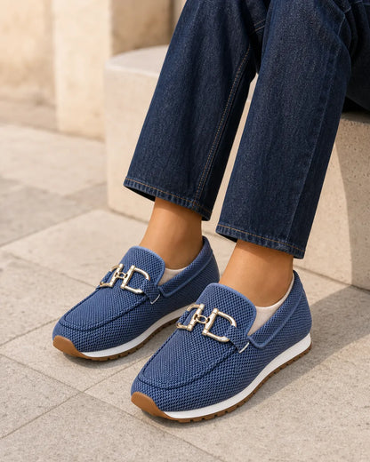 Mocassins de senhora azul-marinho com fivela dupla e sola desportiva — imagem do produto 8