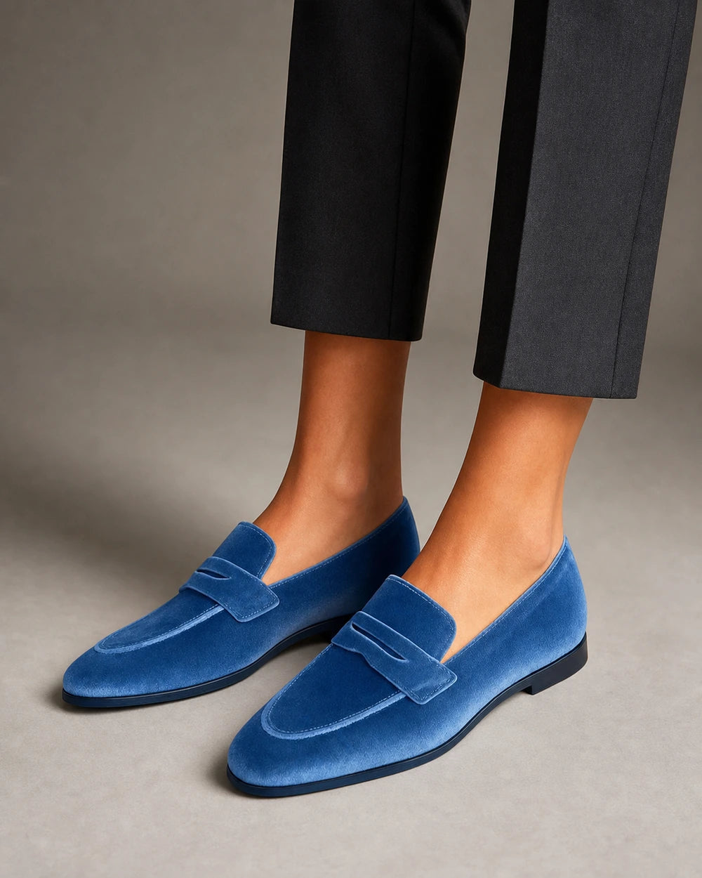 Mocassini donna blu con fascia tono su tono — immagine del prodotto 8