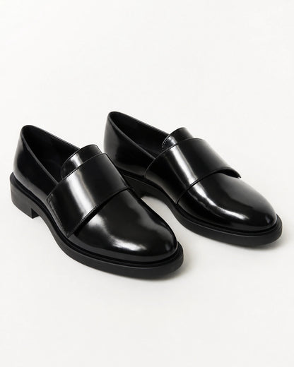 Mocassins pretos brilhantes de senhora com tira — imagem do produto 9